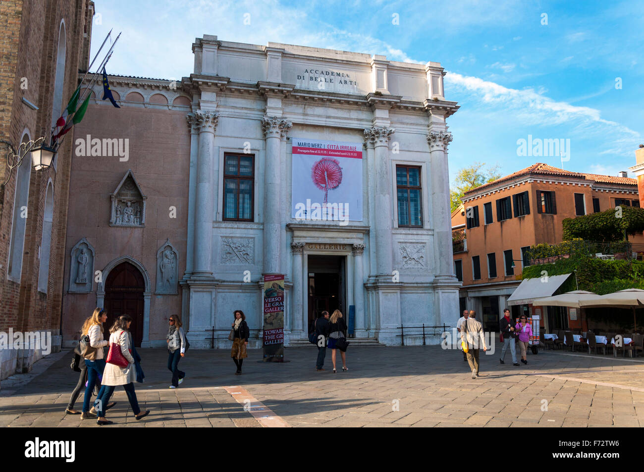 art gallery hires stock photography and images Alamy