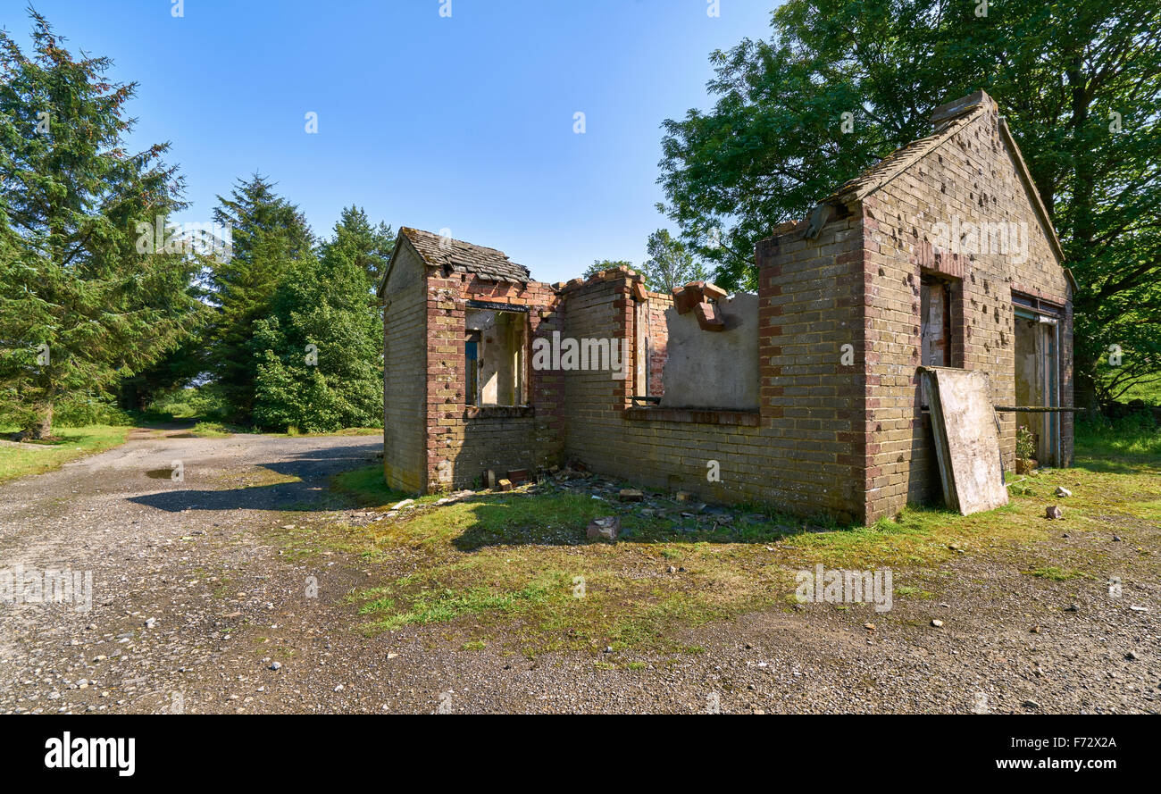 Derelict ruins hires stock photography and images Alamy