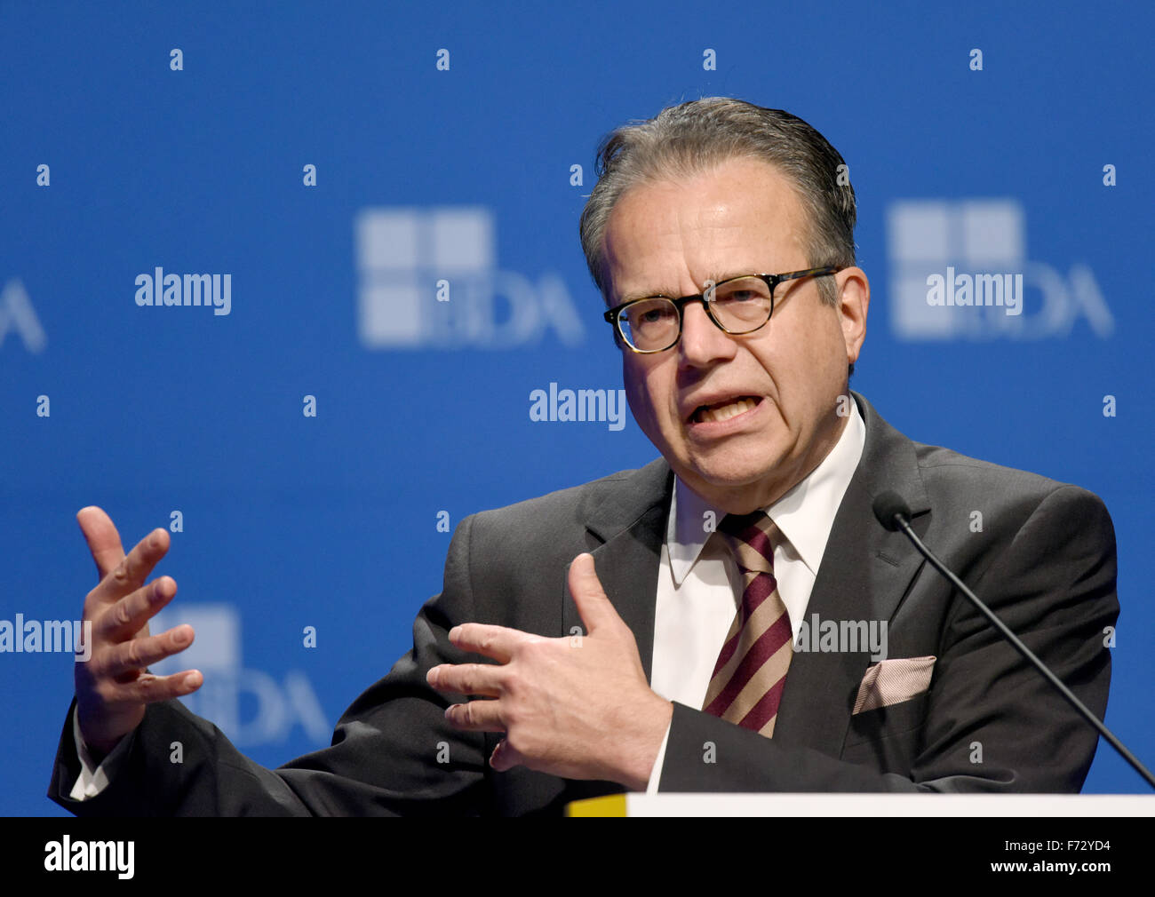 Berlin, Germany. 24th Nov, 2015. Frank-Juergen Weise, chairman of the German Federal Employment Agency and head of the Federal Office for Migration and Refugees, speaking to guests at the German Employers' Conference in Berlin, Germany, 24 November 2015. PHOTO: RAINER JENSEN/DPA/Alamy Live News Stock Photo