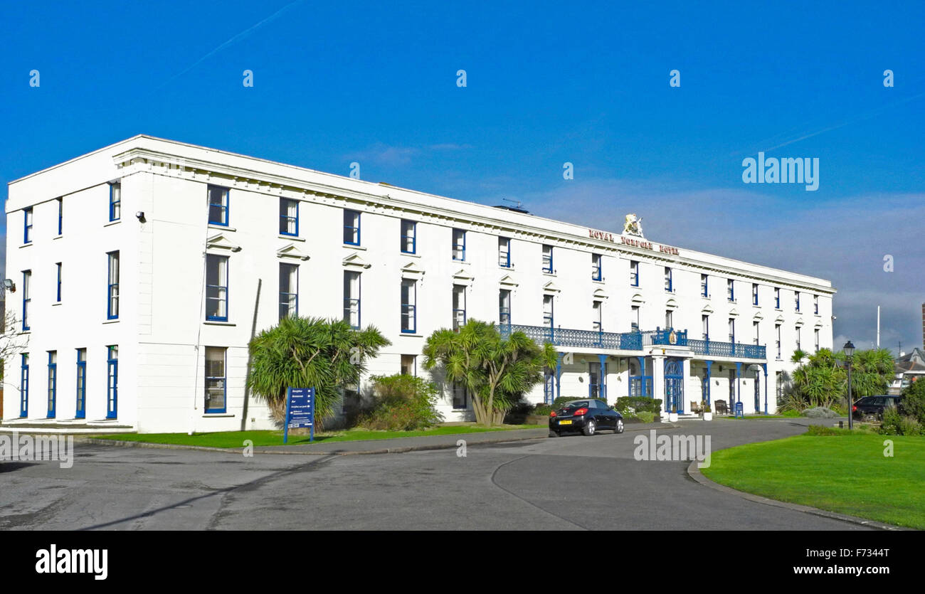 The Royal Norfolk Hotel in Bognor Regis, West Sussex. Occupying an imposing, 3-storey, Georgian building facing the sea, this classic hotel is a minutes' walk from the beach and a 3-minute walk away from Bognor Pier. Stock Photo