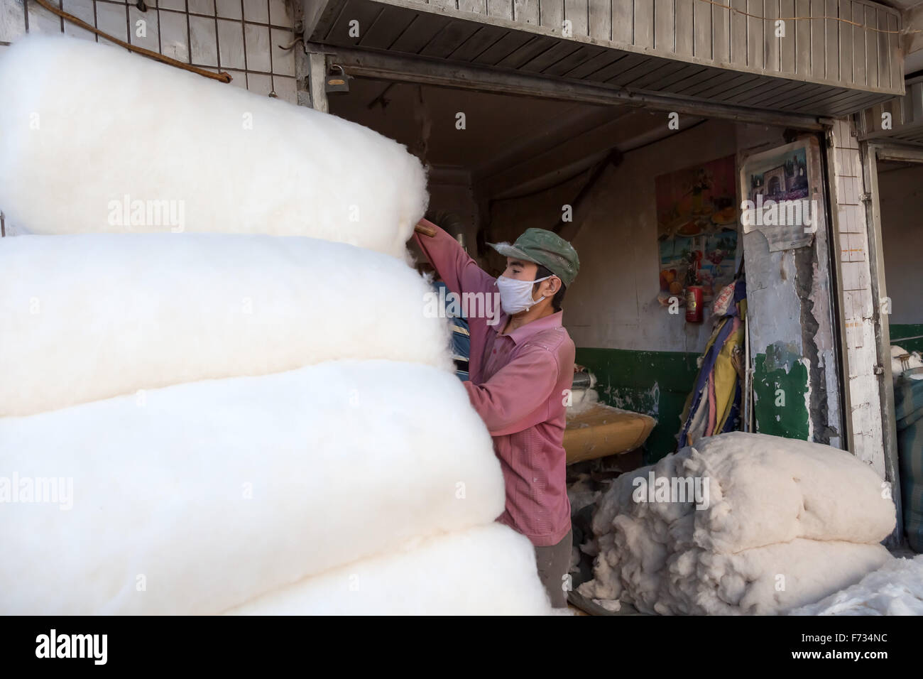 Xinjiang cotton hires stock photography and images Alamy