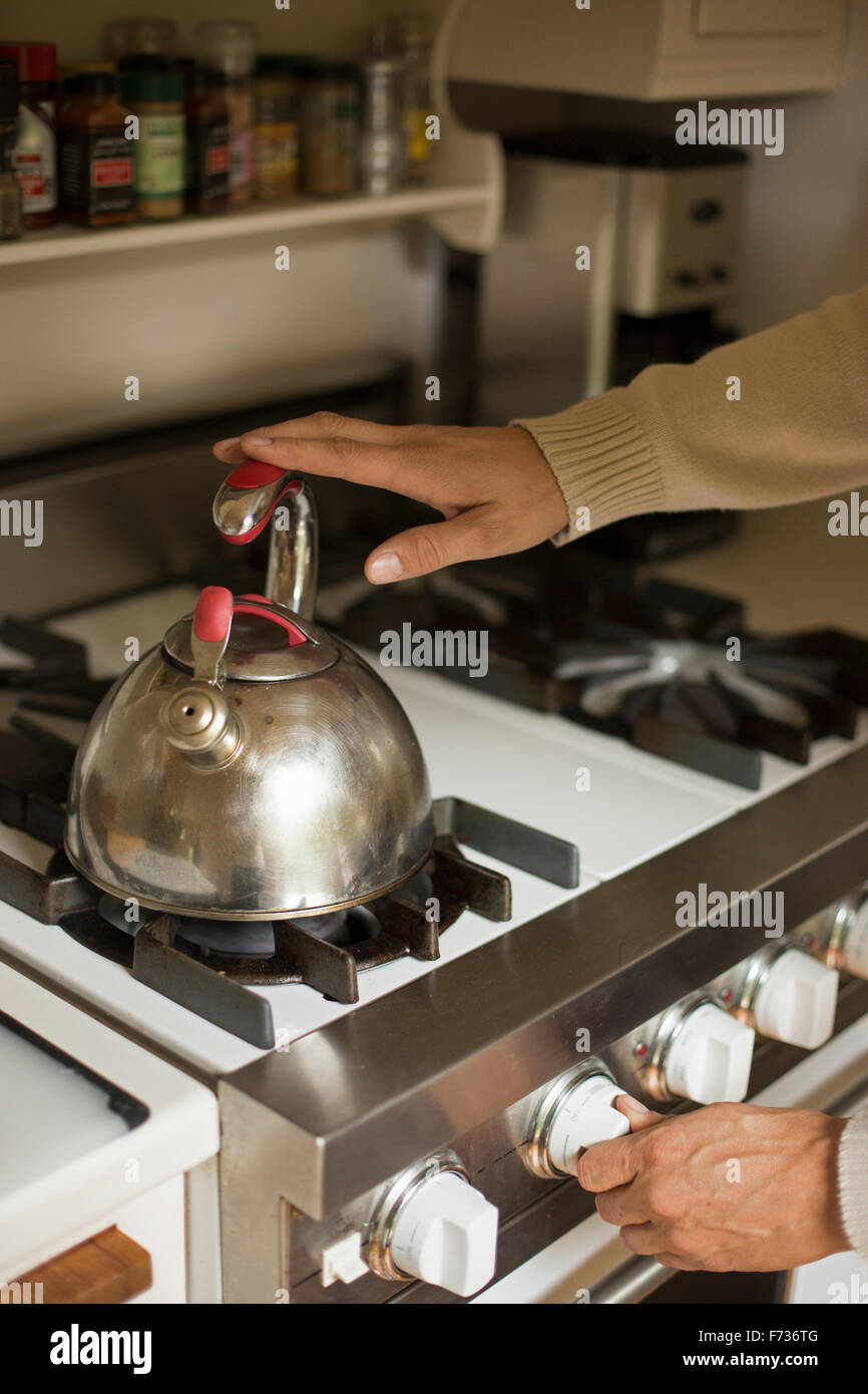 Stainless steel kettle hires stock photography and images Alamy