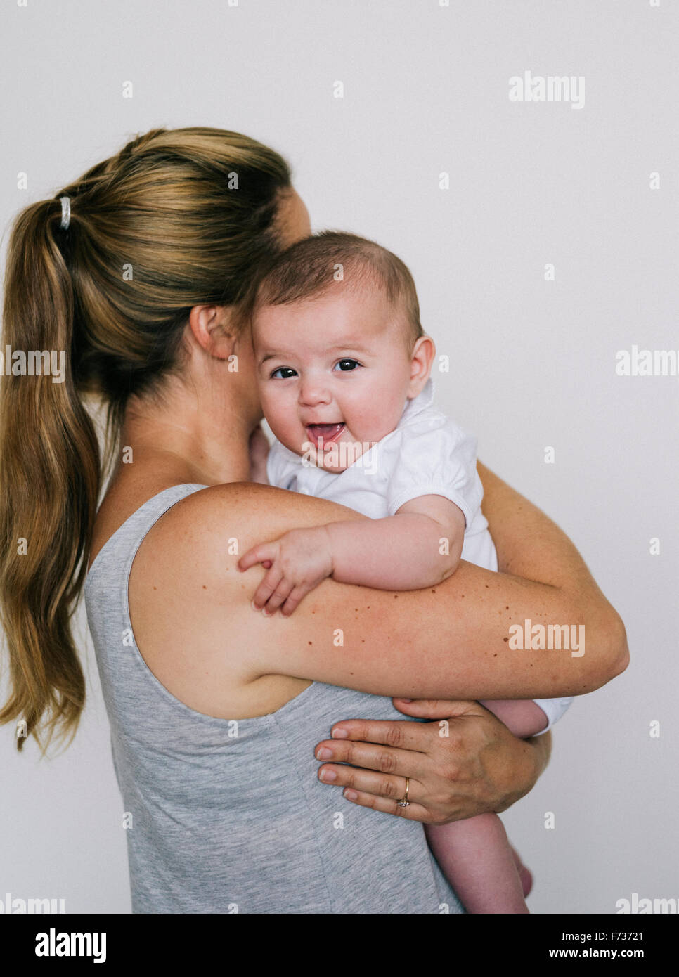 Cradling hires stock photography and images Alamy