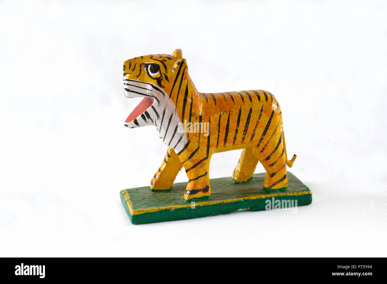 Wooden tiger toy 2025
