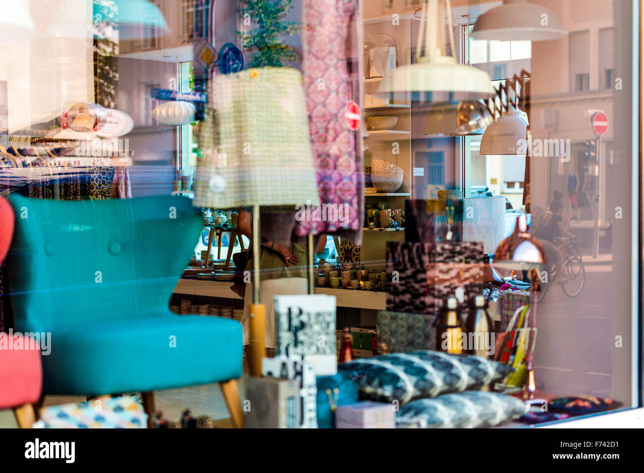 Munich window display hi-res stock photography and images - Alamy
