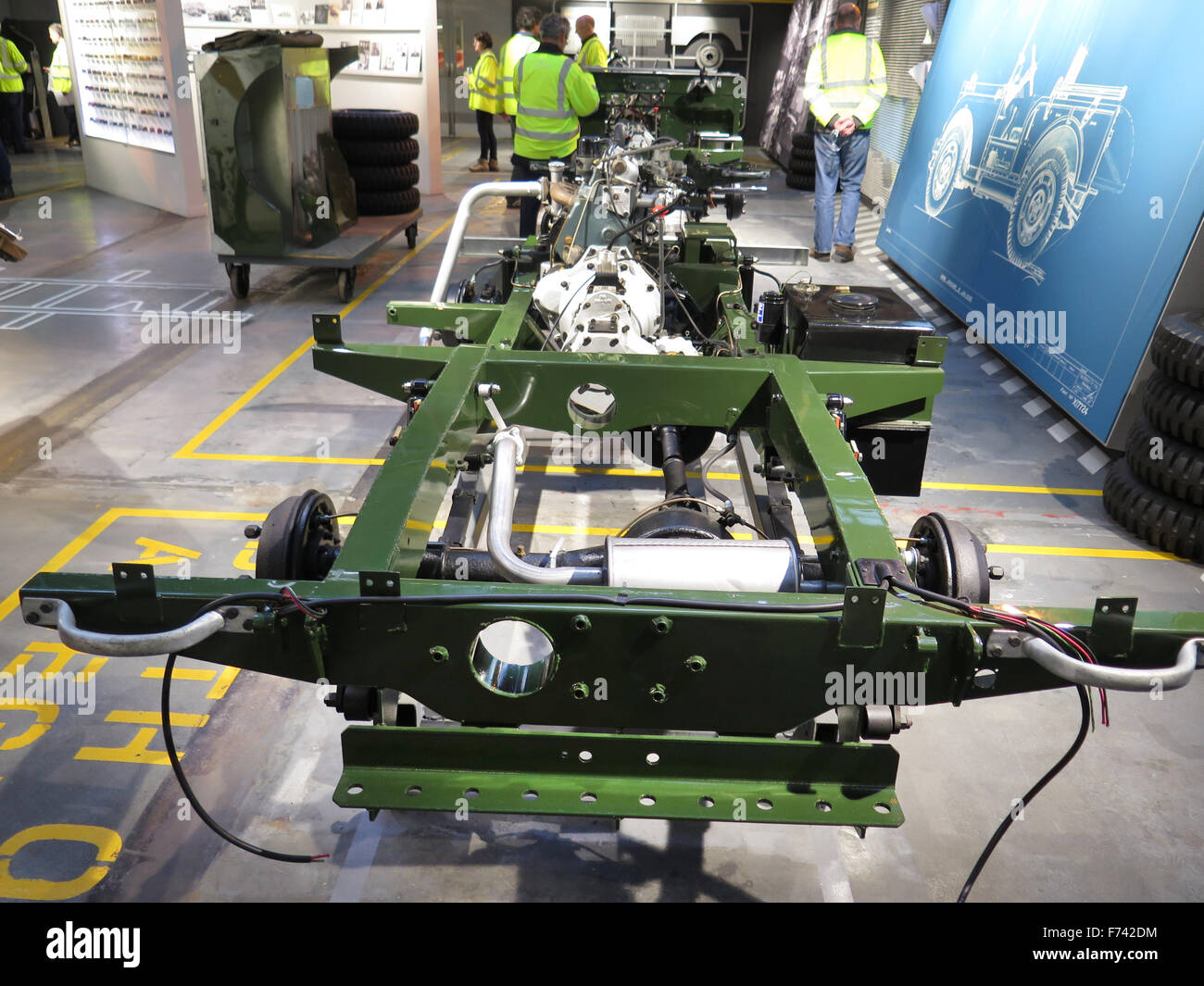 Land rover hue 166 hi-res stock photography and images - Alamy