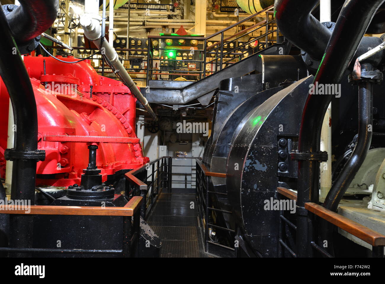 The engine room of the Queen Mary Stock Photo Alamy