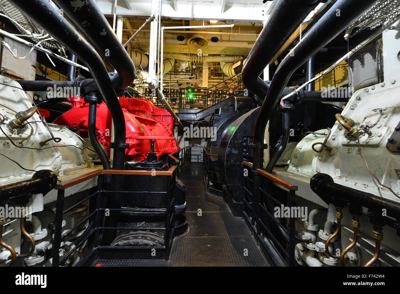 The engine room of the Queen Mary Stock Photo Alamy