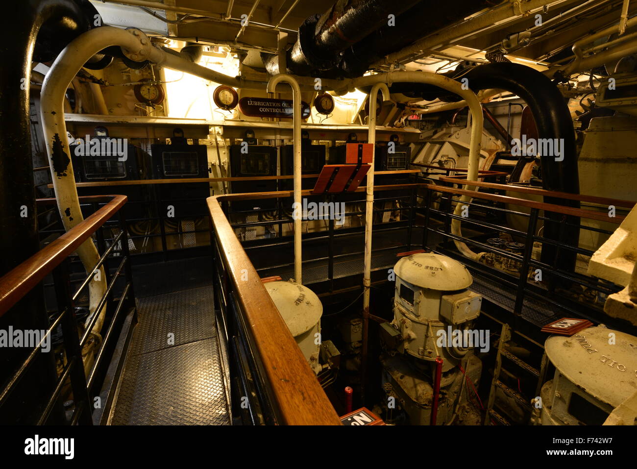 The engine room of the Queen Mary Stock Photo Alamy