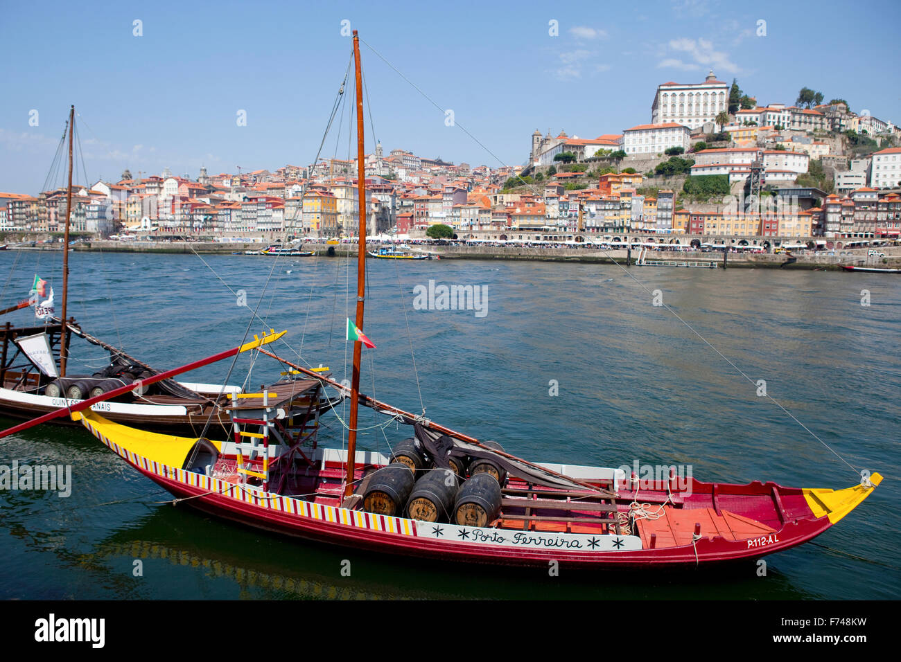 Oporto douro barge hires stock photography and images Alamy