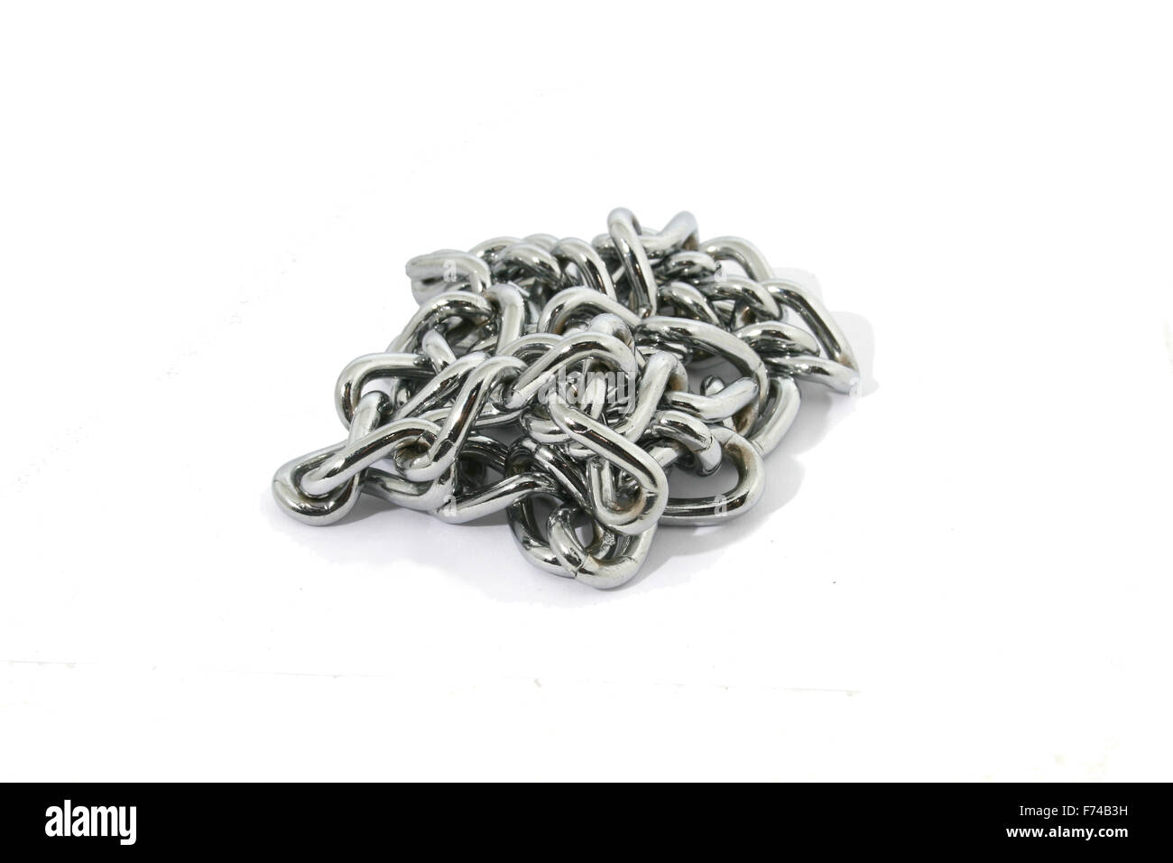 Pile metal chain steel hi-res stock photography and images - Alamy