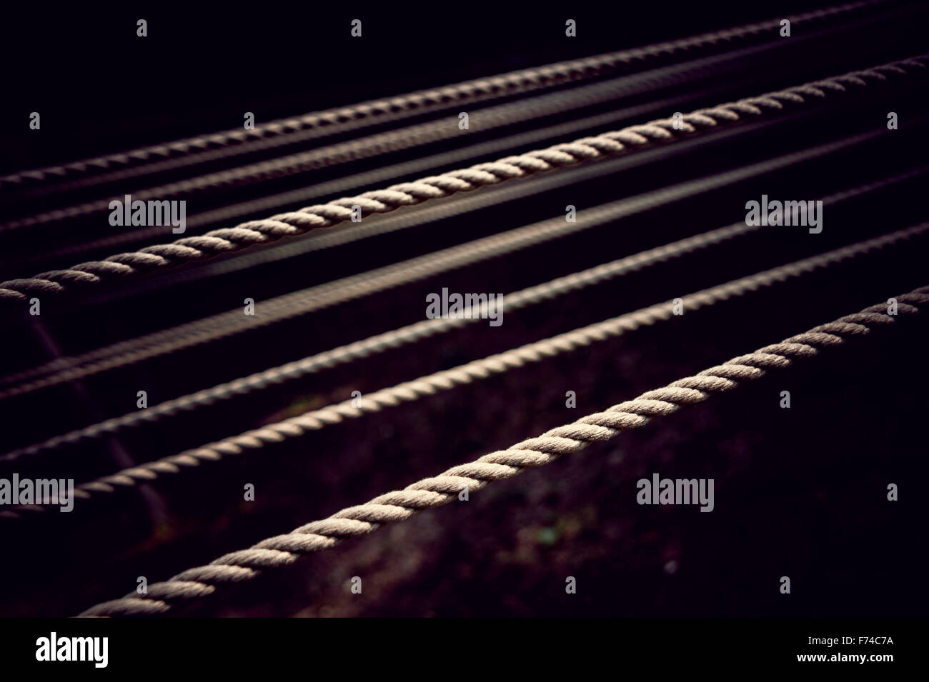 Draw string hi-res stock photography and images - Alamy