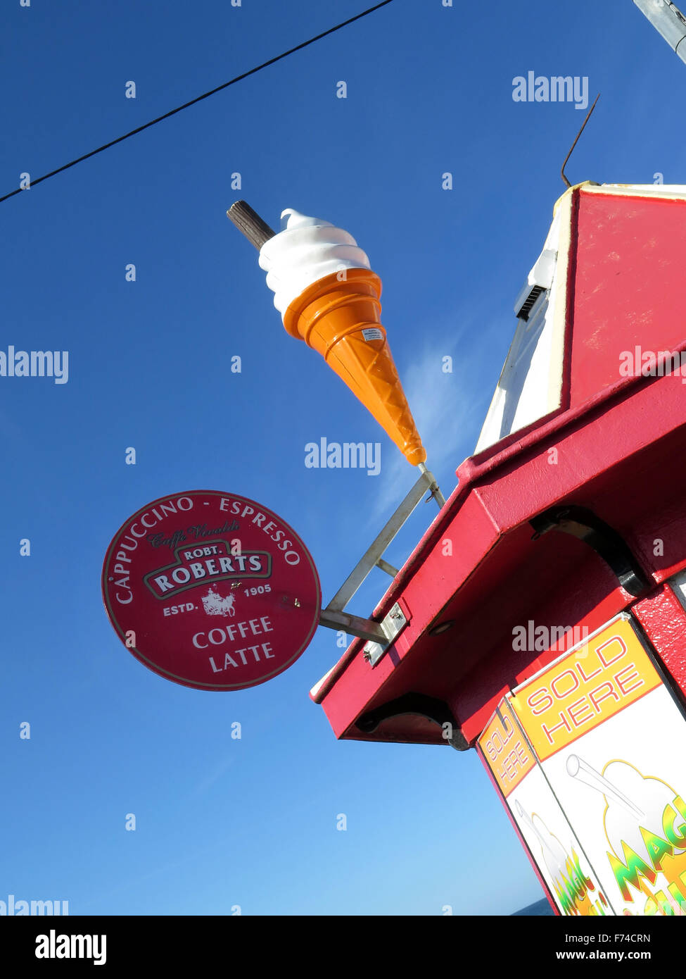 Ice Cream Cabin on Portmarnock beach promenade, Dublin Stock Photo Alamy