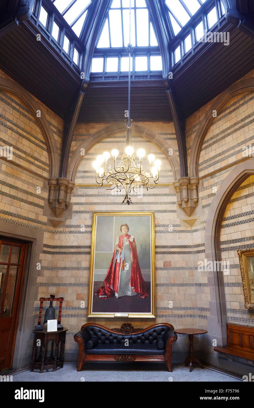 Manchester Town Hall Lord Mayors office   space interior room painting of the queen portrait hanging Stock Photo