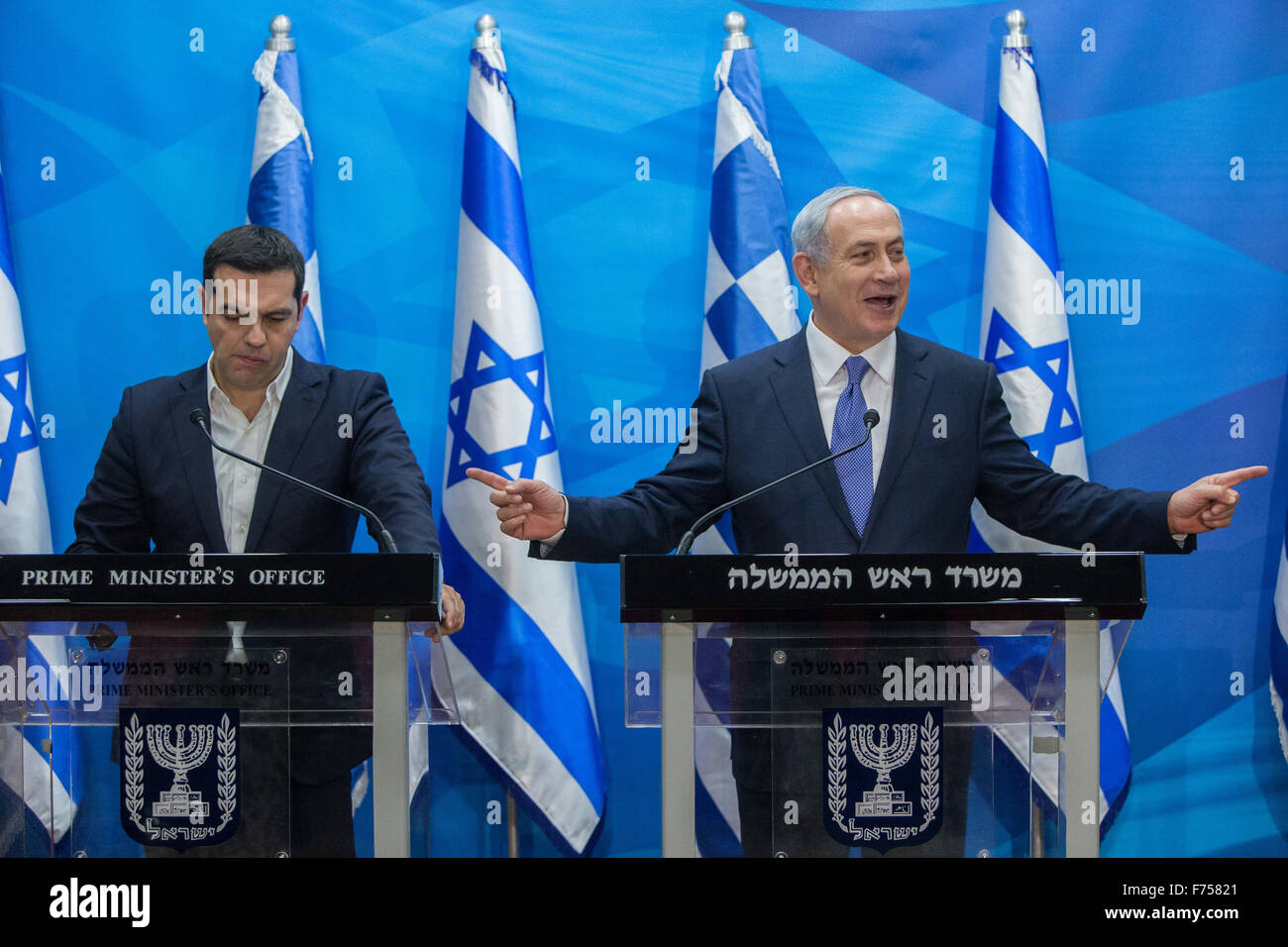 Jerusalem. 25th Nov, 2015. Israeli Prime Minister Benjamin Netanyahu (R) and his Greek counterpart Alexis Tsipras attend a joint press conference in Jerusalem, on Nov. 25, 2015. Credit:  JINI/POOL/Yonatan Sindel/Xinhua/Alamy Live News Stock Photo