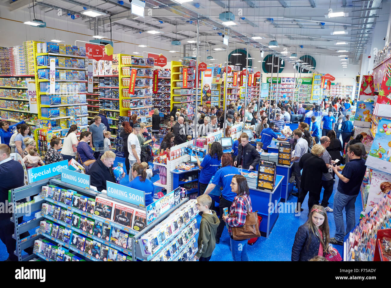 Smyth toy store opens in Blackburn at Hyndburn Peel Centre   interior vide view crazy busy manic  Shops shopping shopper store r Stock Photo