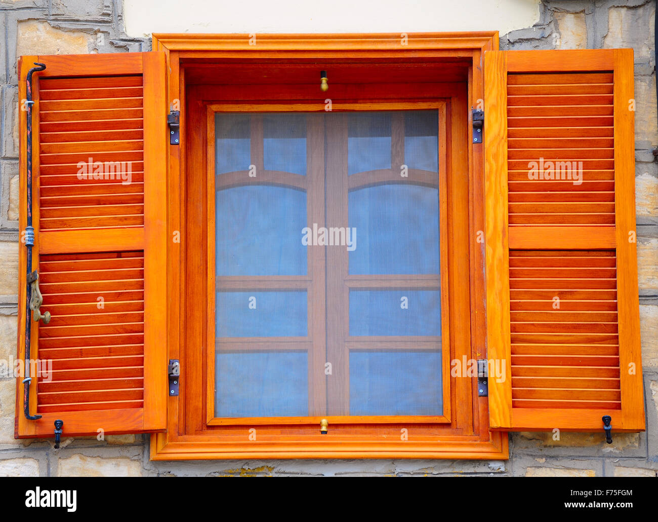 Bolt and shutter hi-res stock photography and images - Alamy