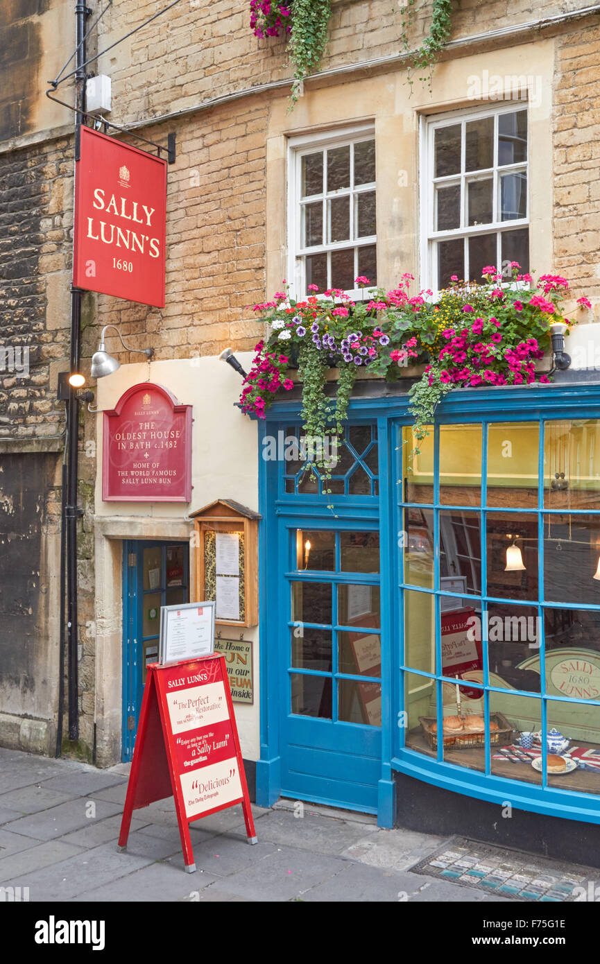 Sally Lunn’s Historic Eating House, Bath's oldest house (c.1482), Bath Somerset England United Kingdom UK Stock Photo