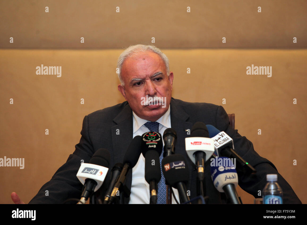 Algiers. 26th Nov, 2015. Palestinian Foreign Minister Riyad al-Maliki and his Algerian counterpart Ramtane Lamamra (not in photo) attend a press conference in Algiers, Algeria, on Nov. 25, 2015. Credit:  Xinhua/Alamy Live News Stock Photo