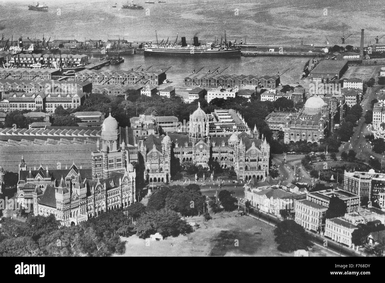 Victoria Terminus, VT, CST,  Chhatrapati Shivaji Maharaj Terminus, Bombay, Mumbai, Maharashtra, India, Asia, Asian, Indian old vintage 1900s picture Stock Photo
