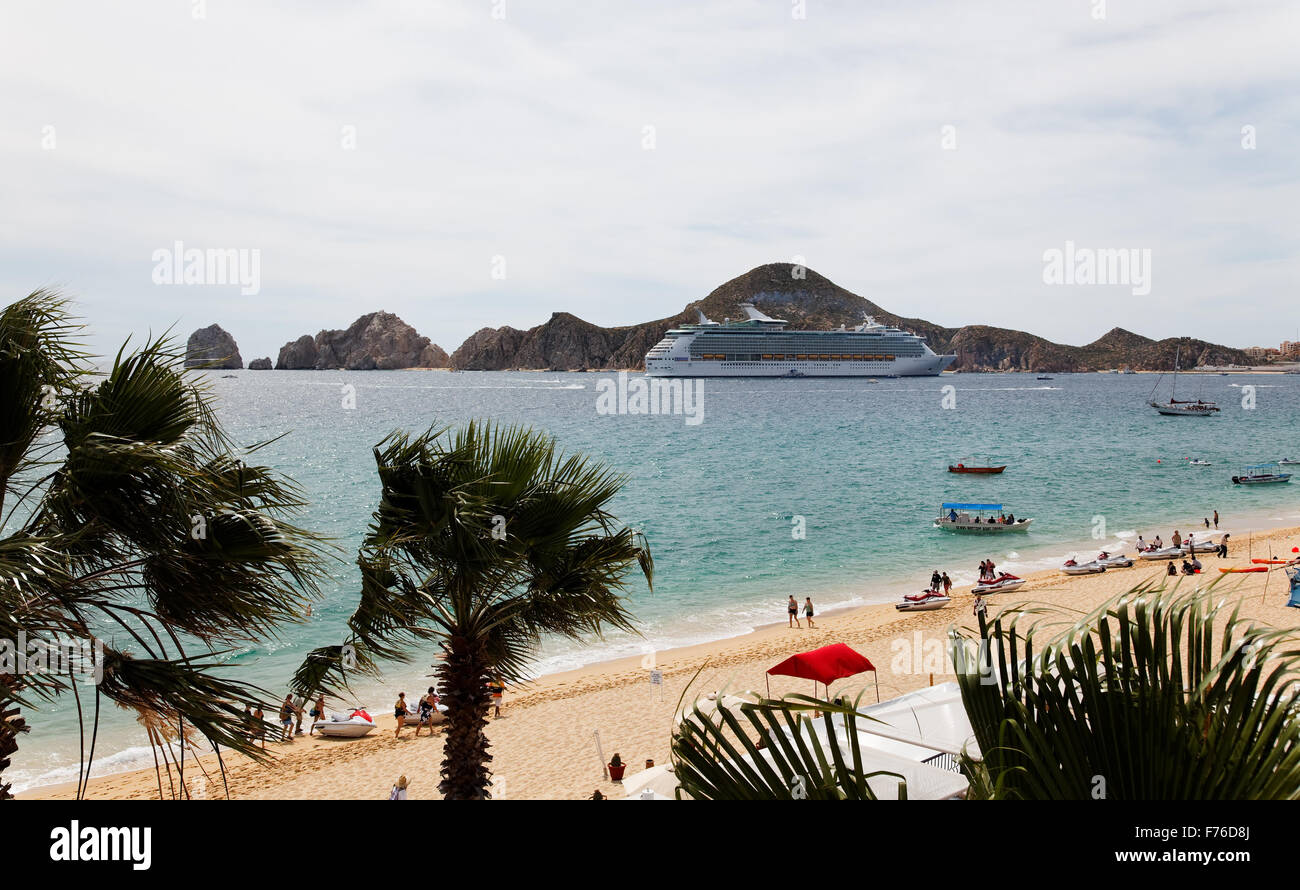 cruise ship in Cabo San Lucas Stock Photo - Alamy