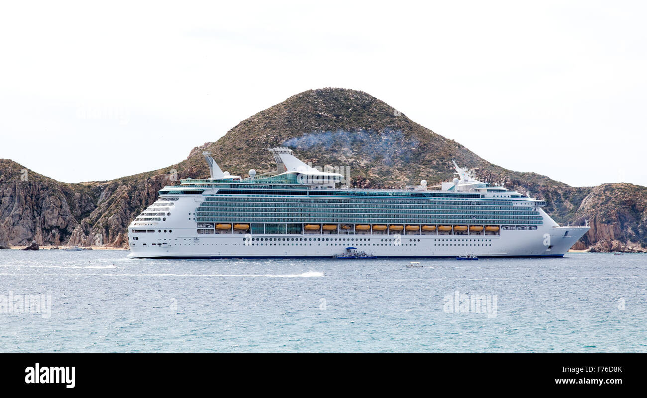 cruise ship in Cabo San Lucas Stock Photo - Alamy