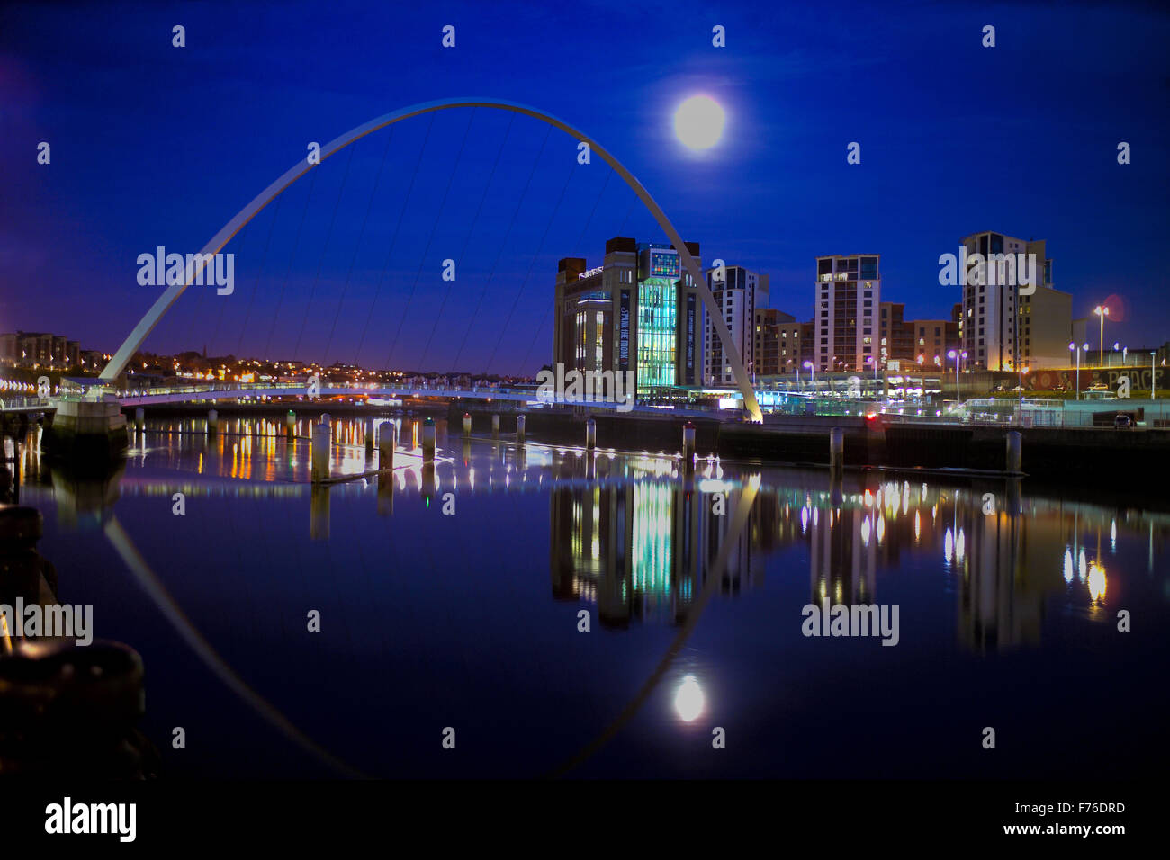 Newcatle gateshead hires stock photography and images Alamy