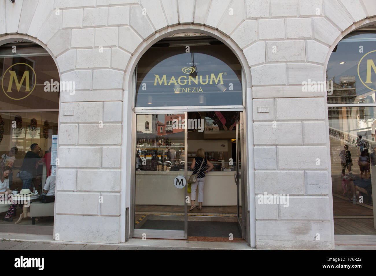 Magnum Ice cream shop, Venice Stock Photo Alamy