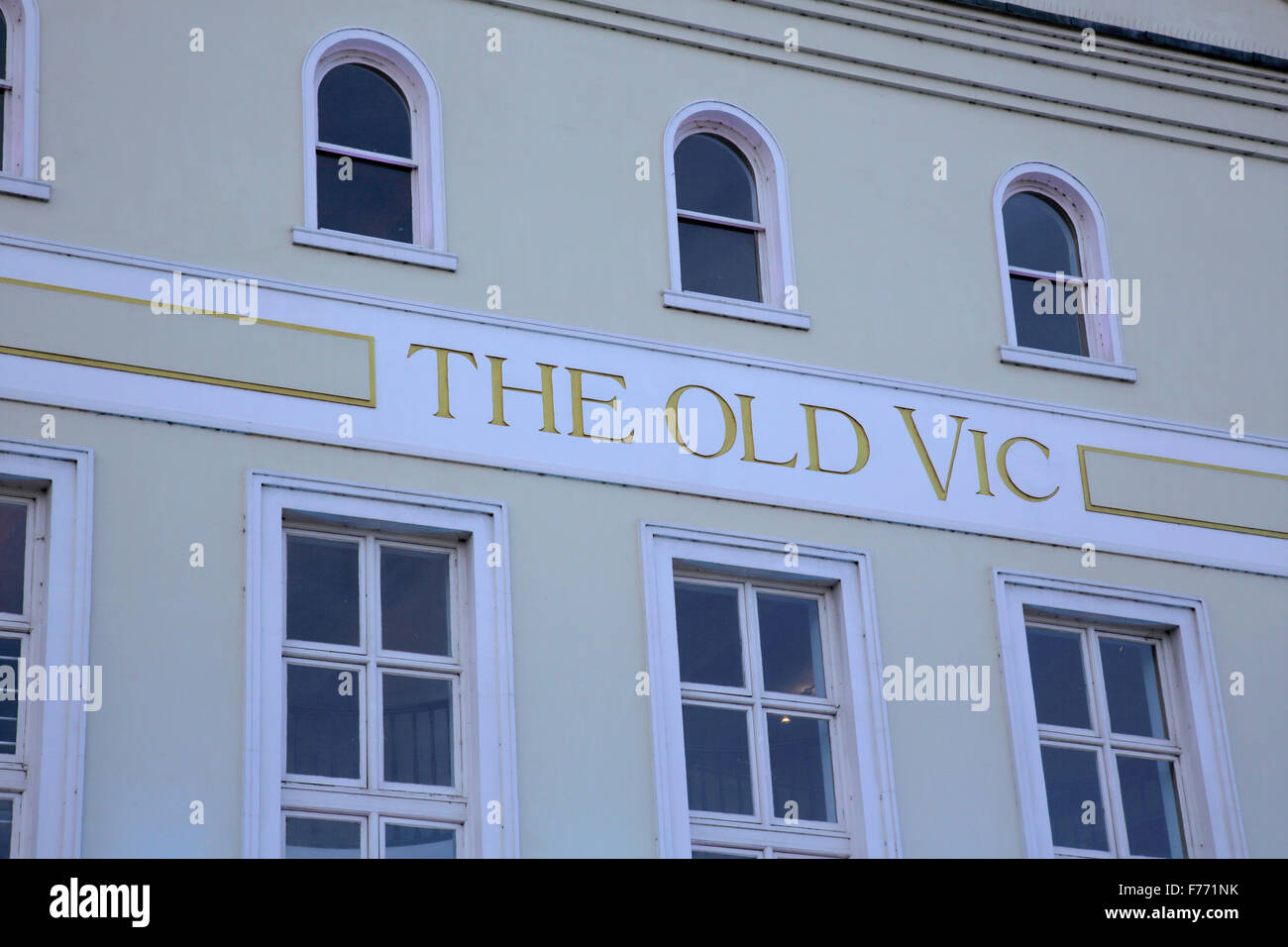 The old vic theatre theater hi-res stock photography and images - Alamy