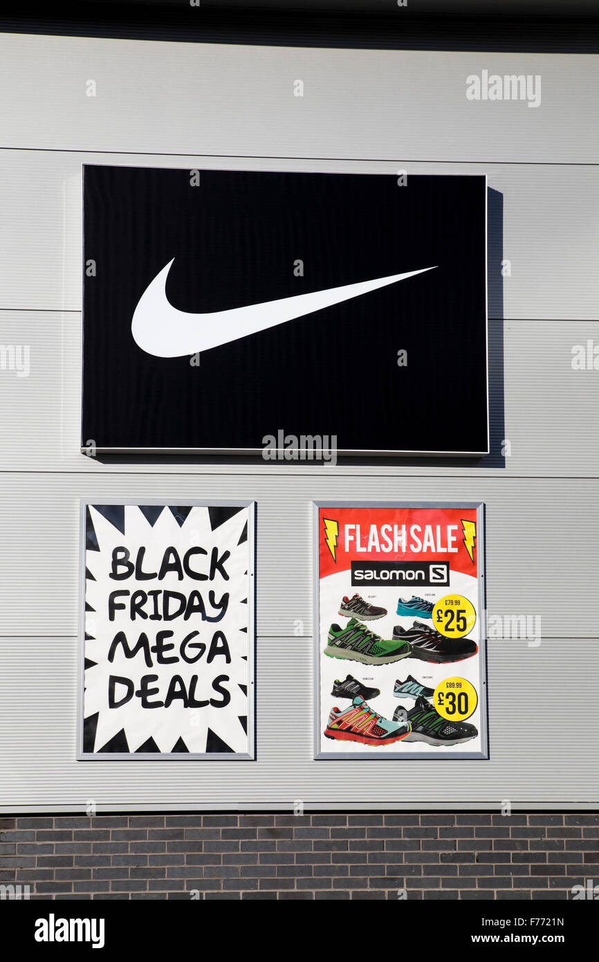 sports direct salomon