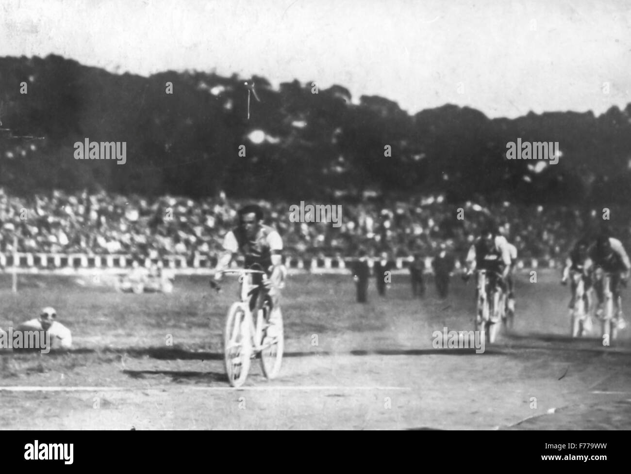 giro d'italia 1919,arena di milano Stock Photo Alamy
