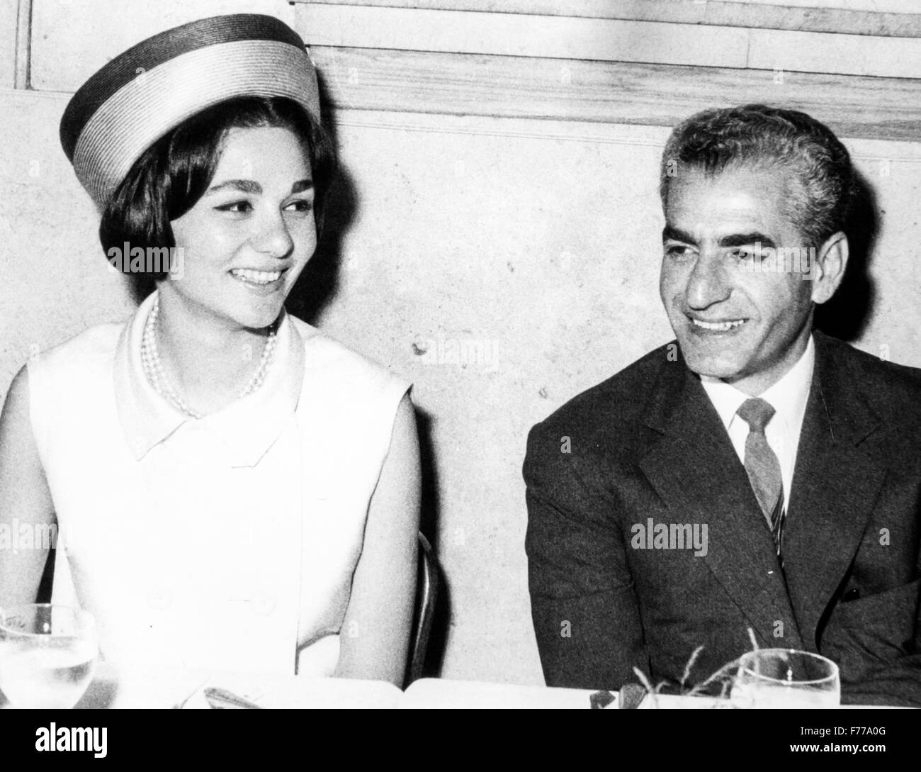 Mohammad reza shah pahlavi hi-res stock photography and images - Alamy