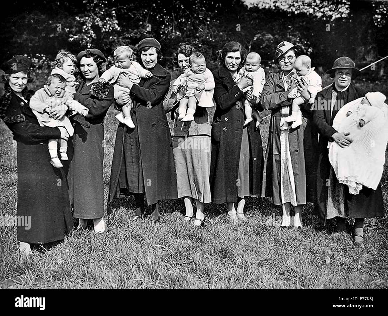 1930s britain hi-res stock photography and images - Alamy