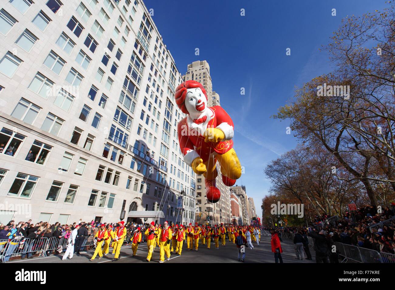 Ronald Mcdonald Balloon Hi-res Stock Photography And Images - Alamy