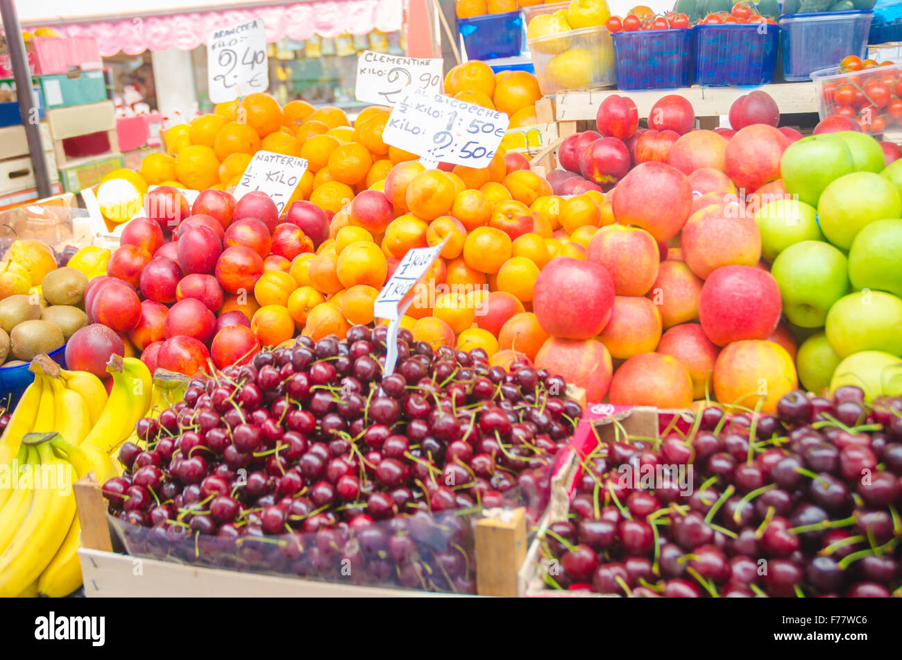 Fruits and vegetables at the market stall Stock Photo - Alamy