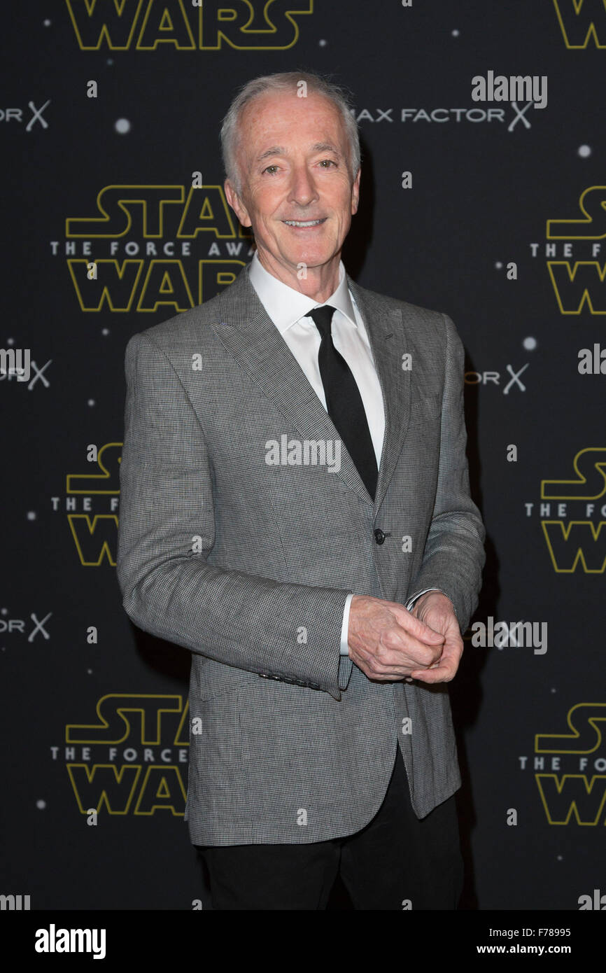 London, UK. 26 November 2015. British actor Anthony Daniels who plays Star Wars character C-3PO arrives for the Star Wars Fashion Finds The Force event in support of Great Ormond Street Hospital Children’s Charity on behalf of Force for Change. The presentation featured Star Wars: The Force Awakens inspired looks by fashion designers Claire Barrow, J.W. Anderson, Peter Pilotto, Phoebe English, Preen, Thomas Tait, Agi & Sam, Bobby Abley, Christopher Raeburn and Nasir Mazhar. Stock Photo
