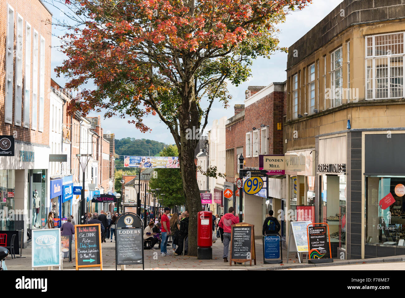 Pedestrianised Middle Street, Yeovil, Somerset, England, United Kingdom Stock Photo