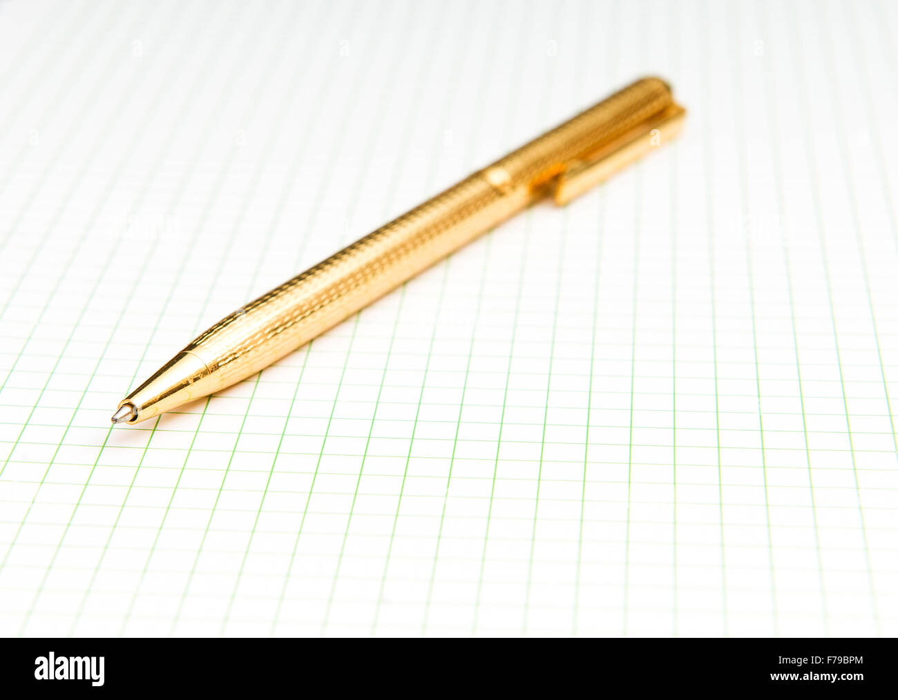 Writing pen on the blank page Stock Photo - Alamy