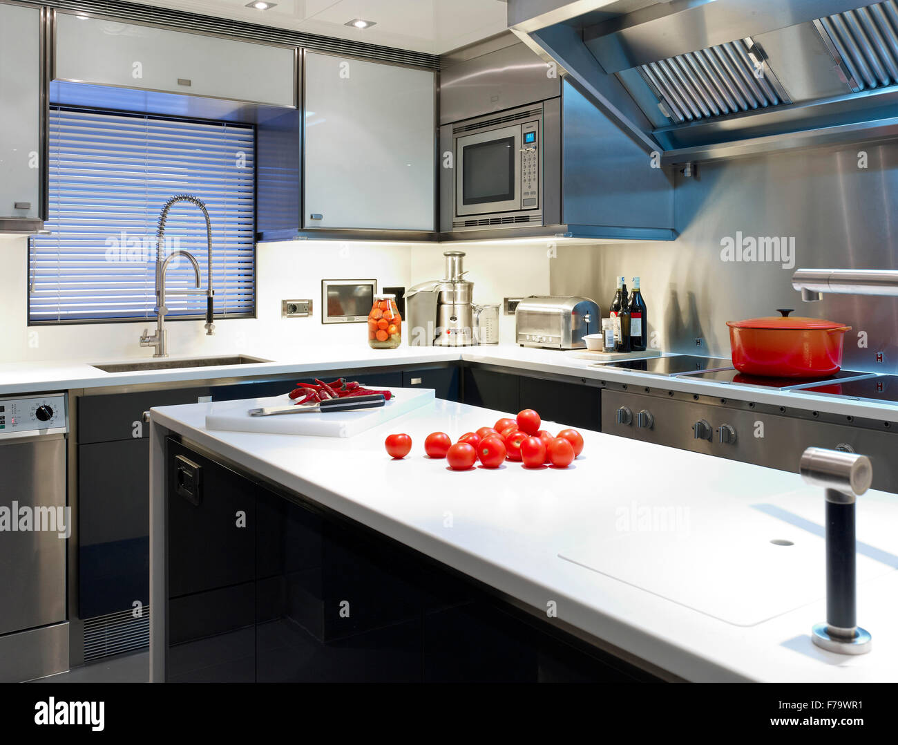 Kitchen of luxury SKY Yacht Stock Photo - Alamy