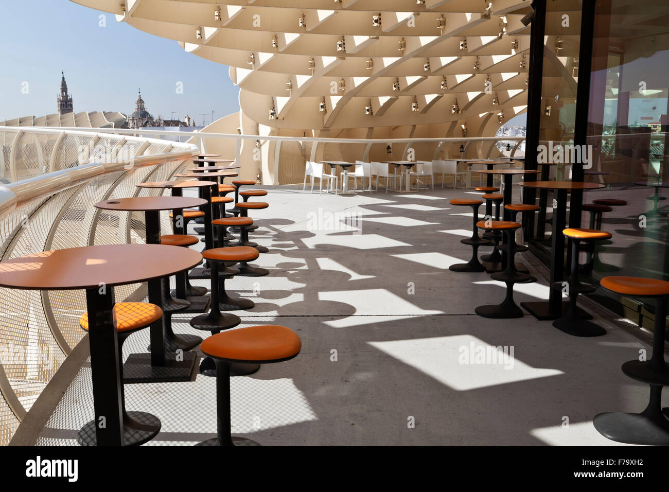 Restaurant and cafe, Metropol Parasol, Plaza de la Encarnacion, Seville, Andalucia, Spain. Stock Photo