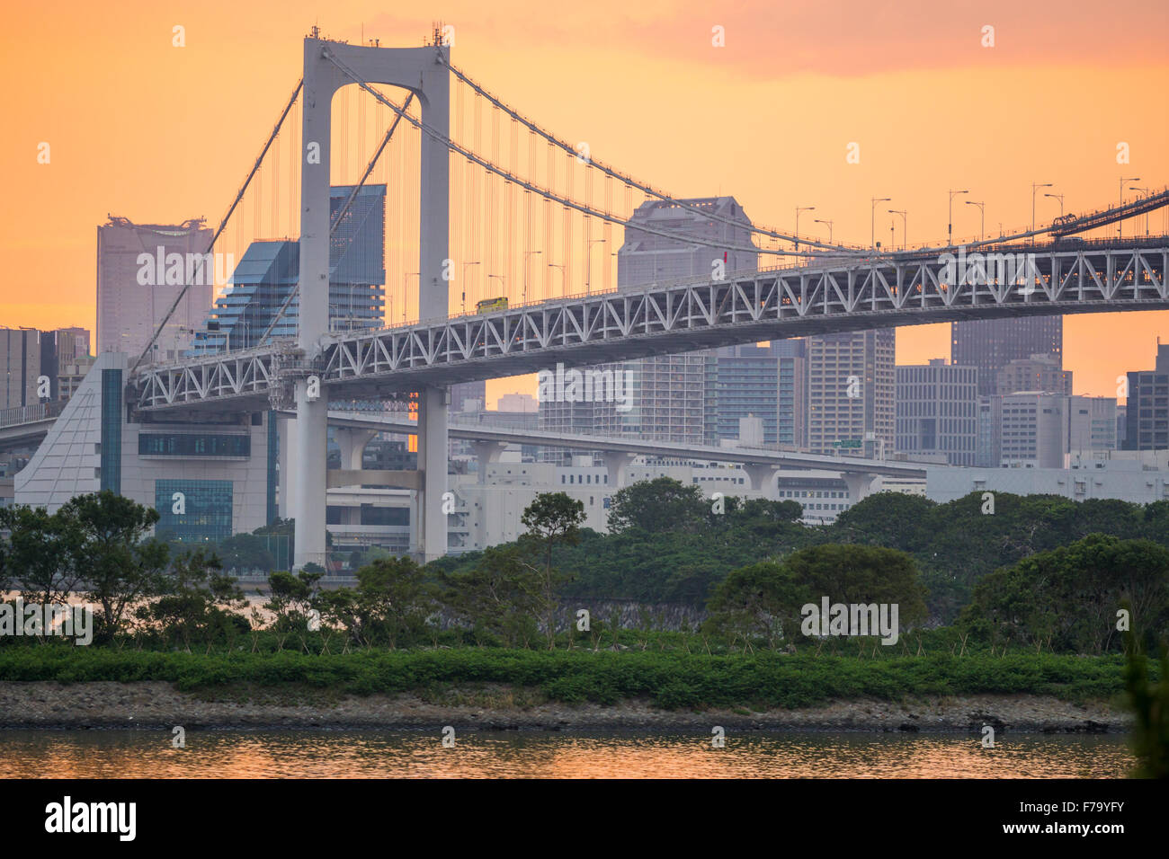Closeup bay bridge tower hi-res stock photography and images - Alamy