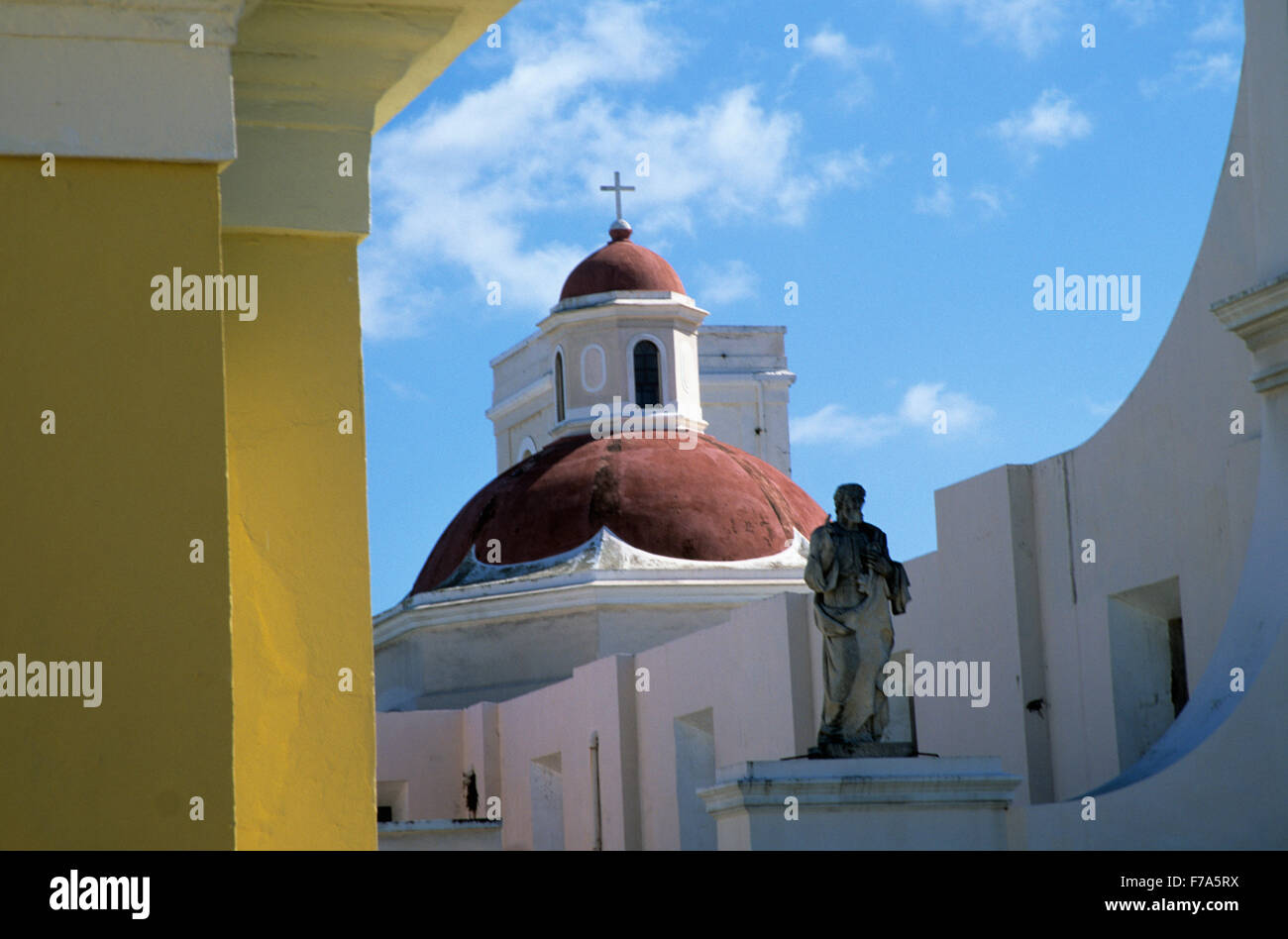 San Juan Cathedral houses the remains of Ponce de Leon in a marble tomb