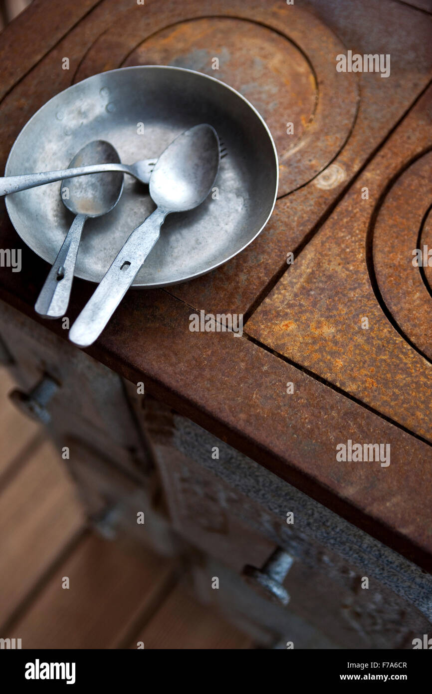 Old stove hi-res stock photography and images - Alamy