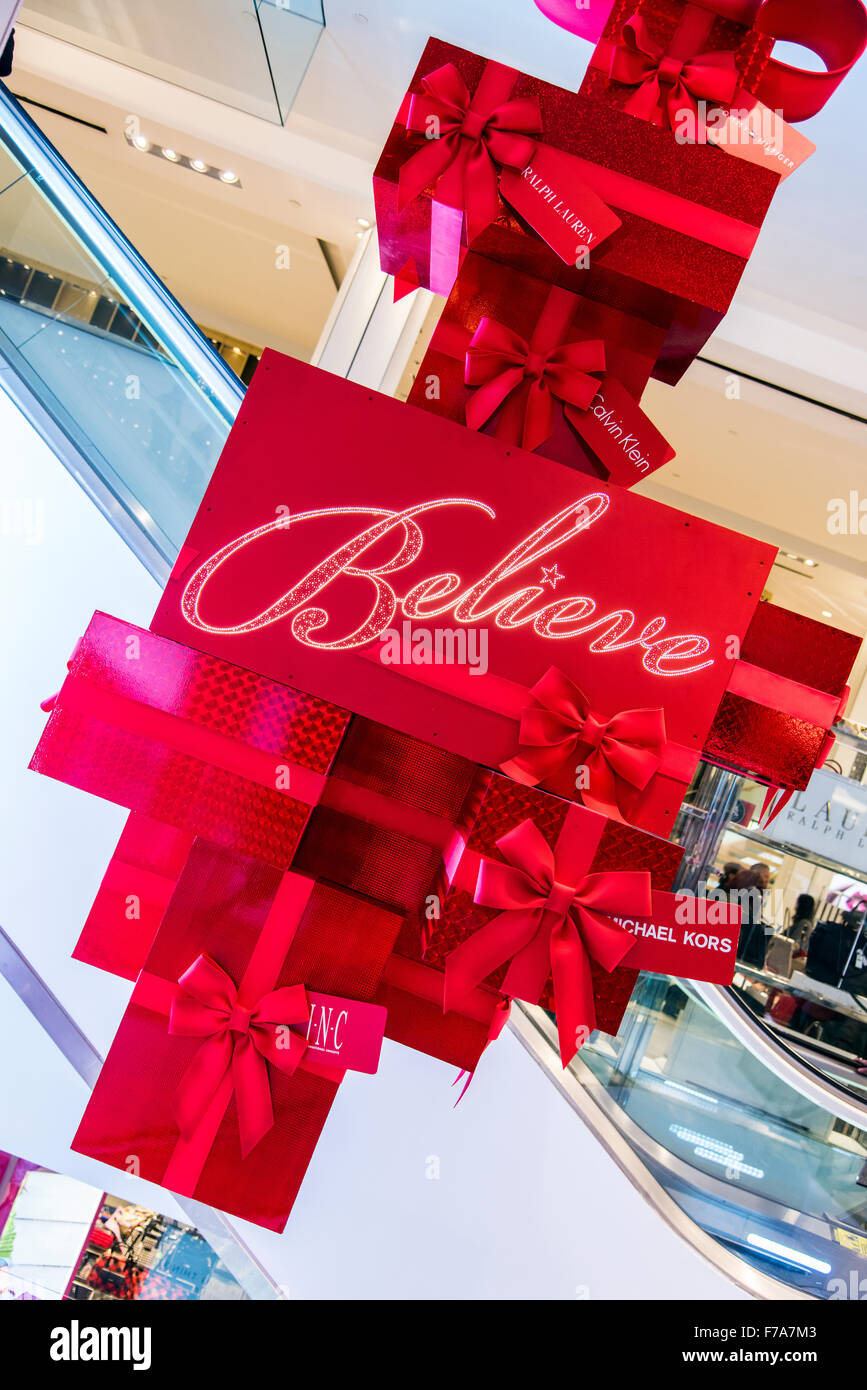 Macys department store interior hi-res stock photography and images - Alamy
