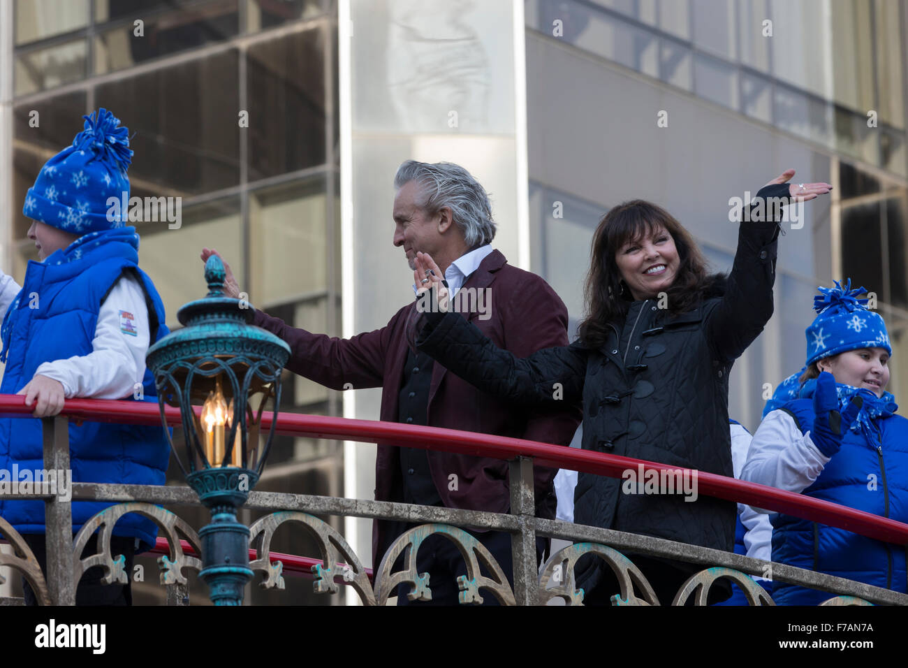 neil giraldo and pat benatar stock photos neil giraldo and pat pat benatar christmas in america