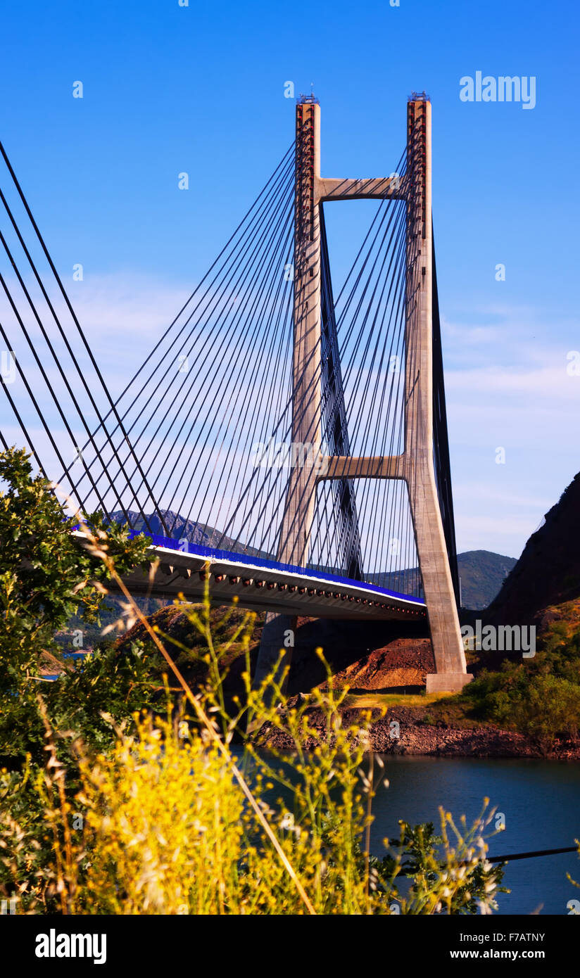 Cable-stayed bridge over reservoir of Barrios de Luna.  Leon, Spain Stock Photo