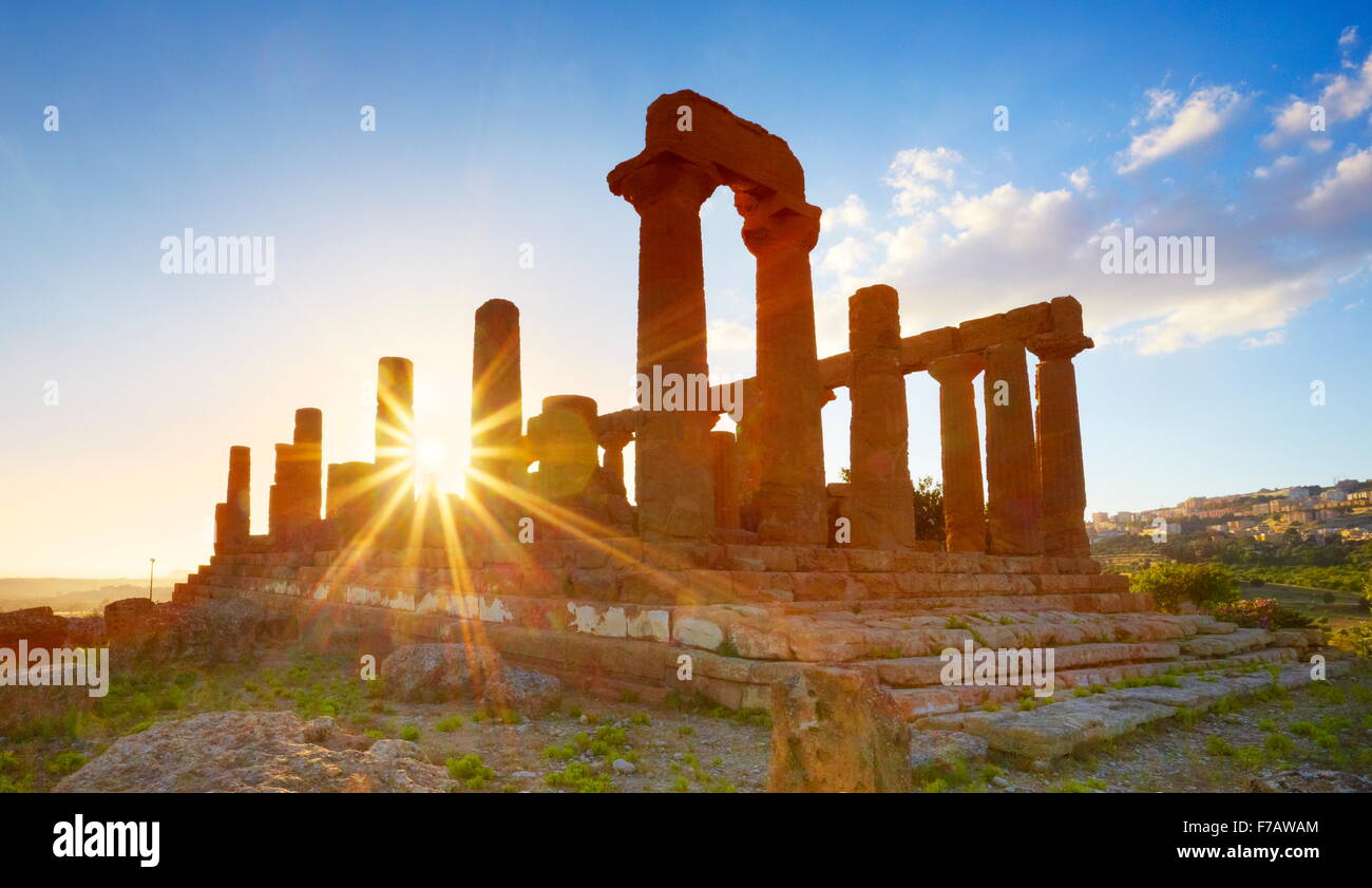 Temple of Hera in Valley of Temples (Valle dei Templi), Agrigento (Girgenti), Sicily, Italy UNESCO Stock Photo