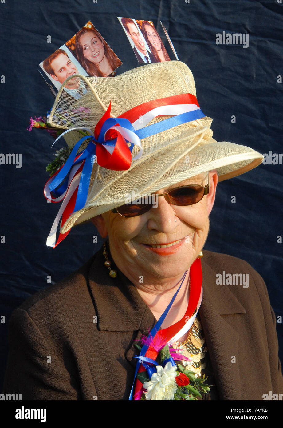 Royal family fan hi-res stock photography and images - Alamy