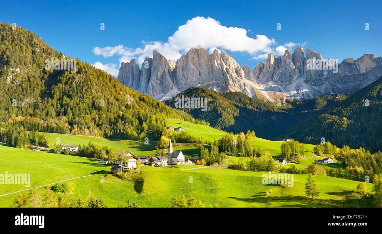 Santa Maddalena village in Dolomites Mountains, Puez Odle Nature Park, South Tyrol, European Alps, Italy Stock Photo