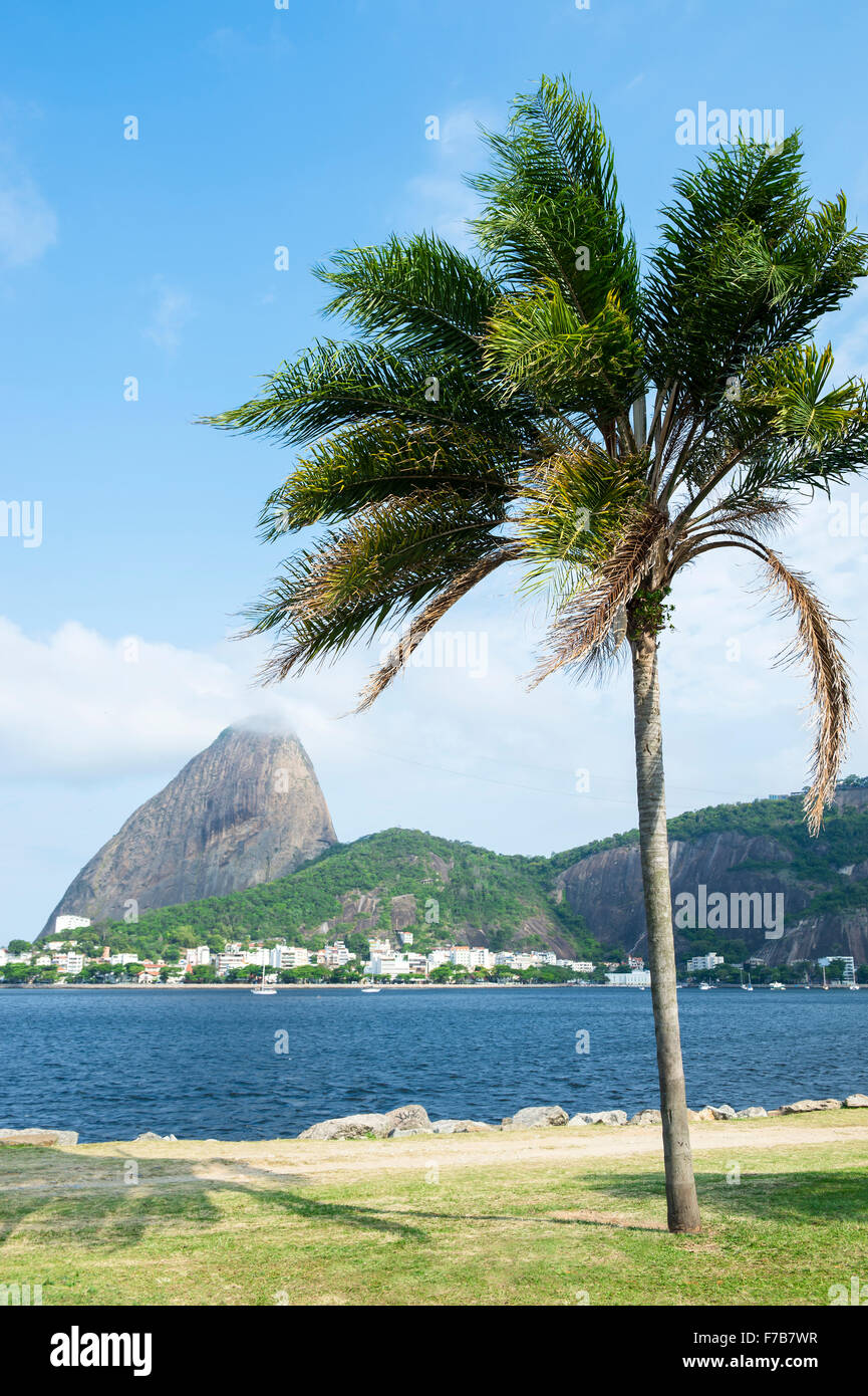Scenic view of the karst skyline of Sugarloaf Mountain from the Flamengo seafront in Rio de Janeiro, Brazil Stock Photo